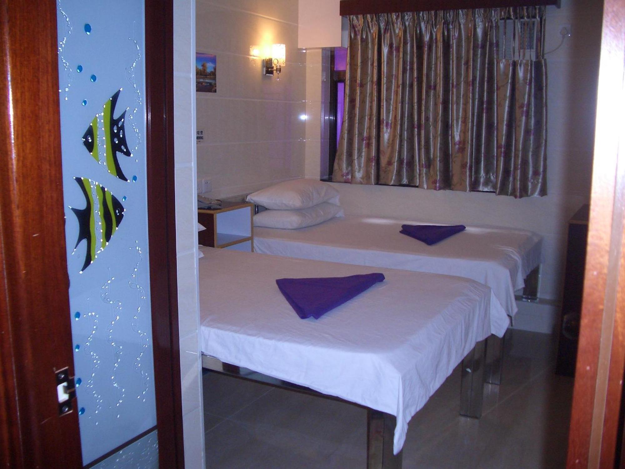 Maple Leaf Guest House Гонконг Екстер'єр фото