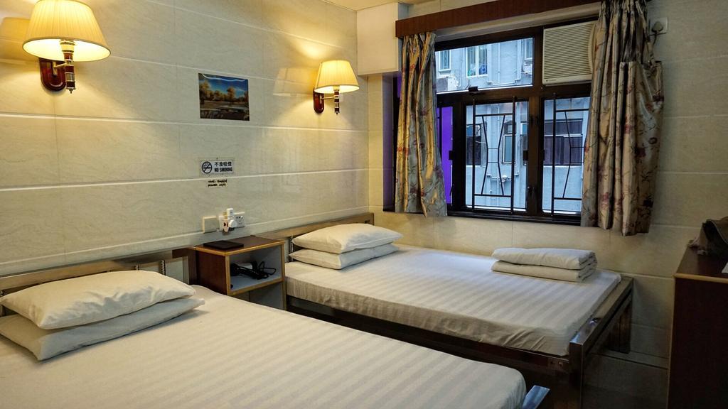 Maple Leaf Guest House Гонконг Екстер'єр фото